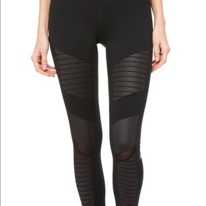 Alo Moto legging /black size medium